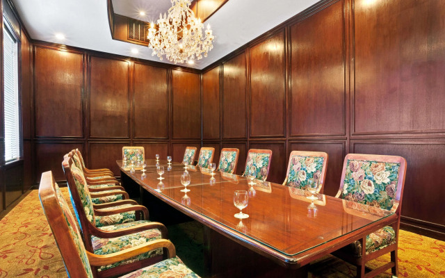 Ramada By Wyndham Tukwila Southcenter