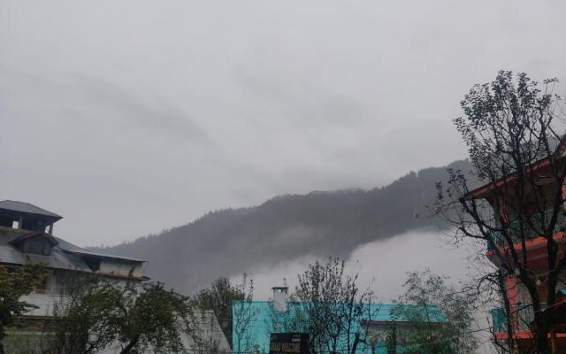 The Grand Welcome Manali
