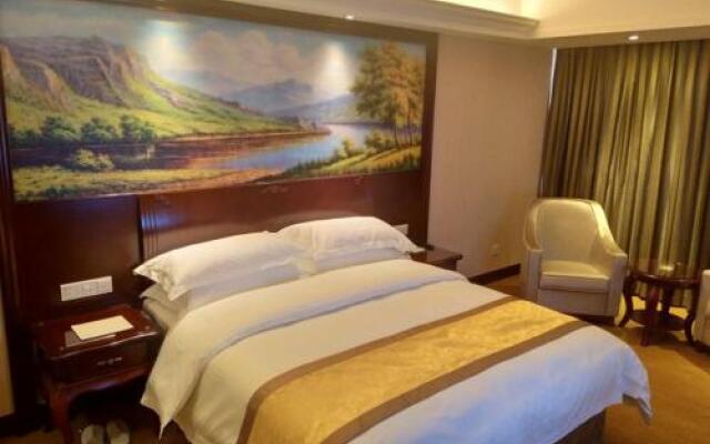 Vienna Hotel Weihai North High-speed Railway Station Bathing Beach Shandong University