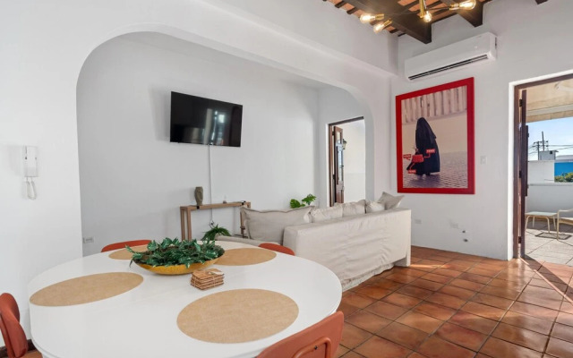 Otium Rentals Penthouse w 2 Terraces