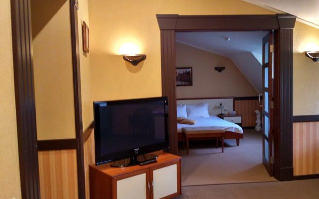 ZS Club Hotel