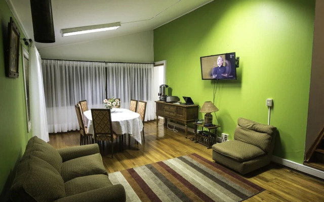 Green Hostel