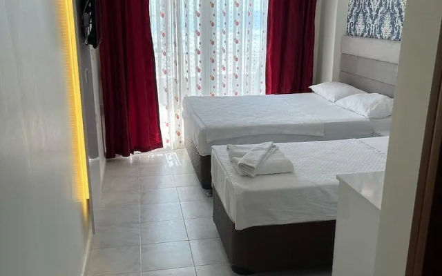 Peri Hotel