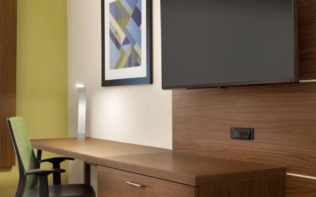 Holiday Inn Express & Suites-Cincinnati South - Wilder by IHG