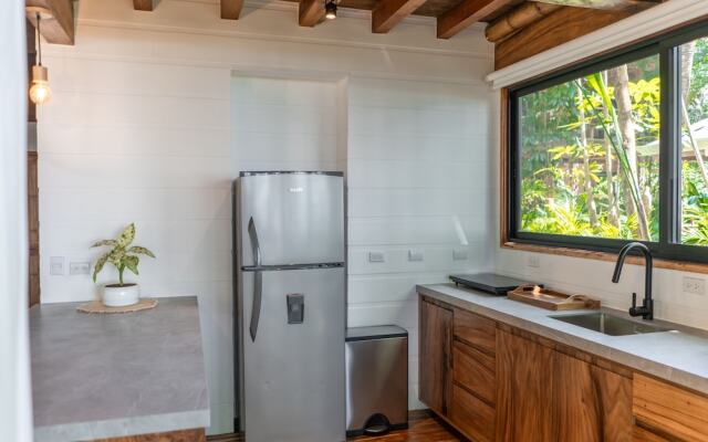 Blue Mist Hotel & Beach Club