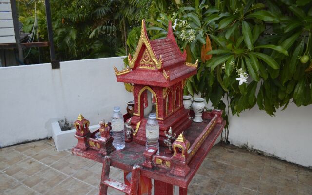 Baan Thai Homestay by bGb Villas - Hostel