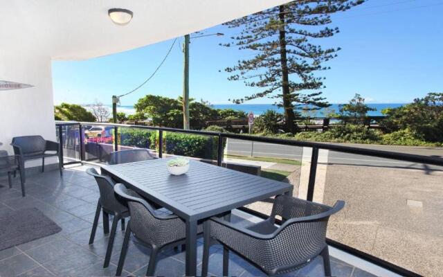 Unit 1 'Phoenix Apartments', Coolum Beach
