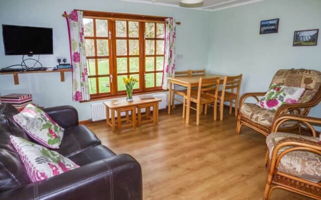 Crowlwm Chalet