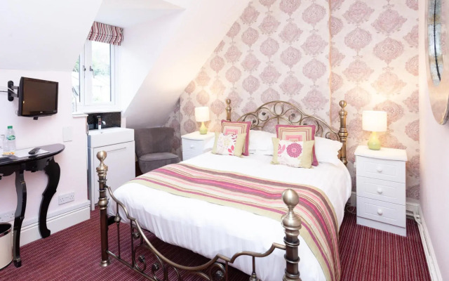 The Ravenswood B&B