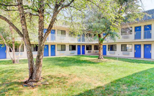 Motel 6 Wichita, KS