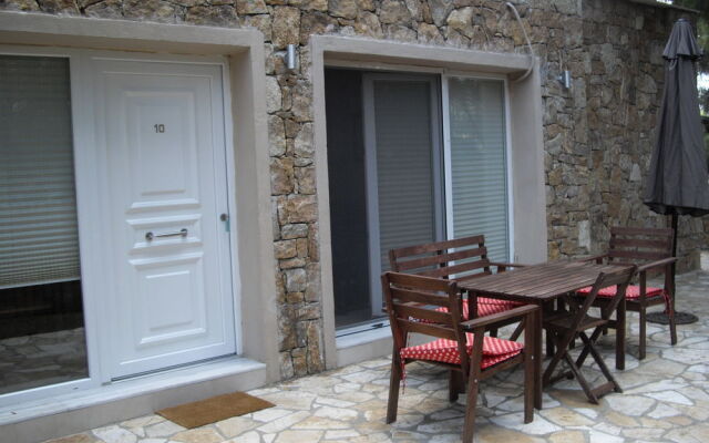 Sanidiamonds  APARTMENTS & STUDIOS