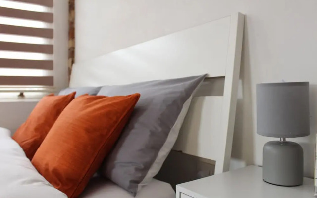 Charming Central London Studio With Sofabed