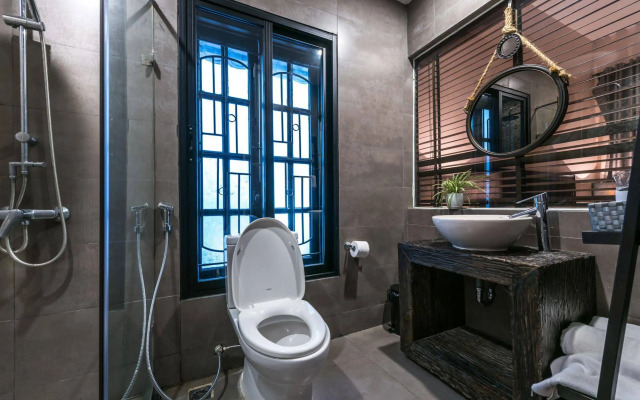 Oliving Residence
