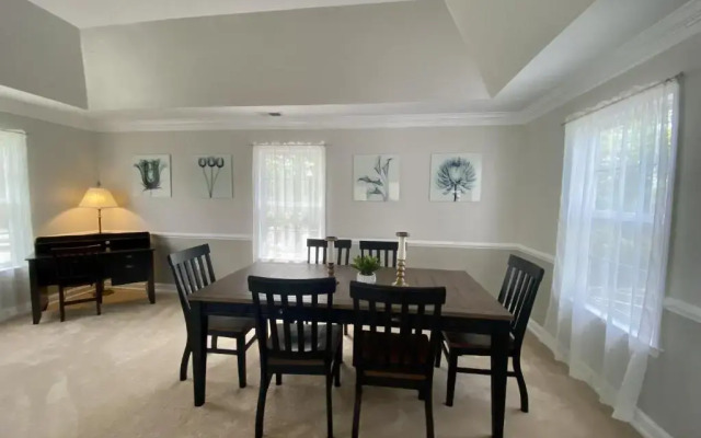 The Cypress Inn Bed & Breakfast