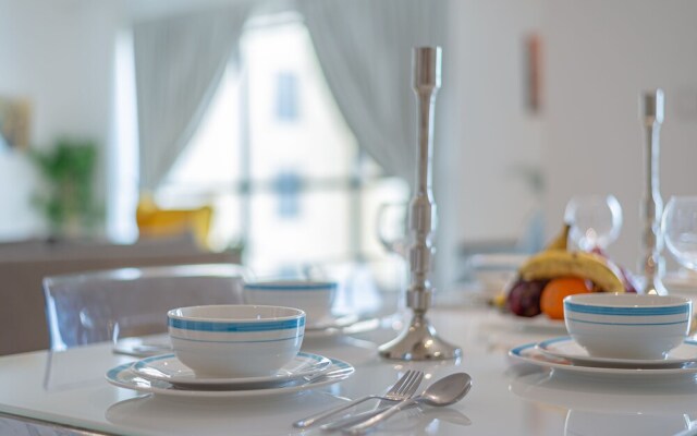Marco Polo - Charming & Spacious 2BR Apt with Dubai Eye Views