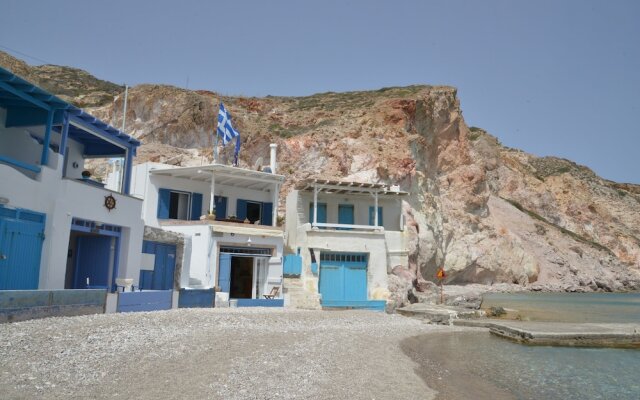 Erginas Boat House