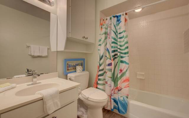 Beach Palms 5B by Anna Maria
