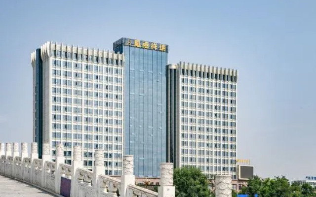 Auspicious Phoenix Hotel