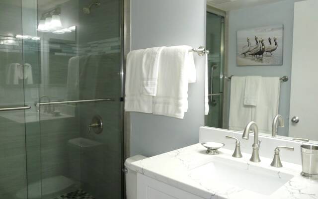 Unmatched Beachfront Condo With Roomy Balcony and Pool