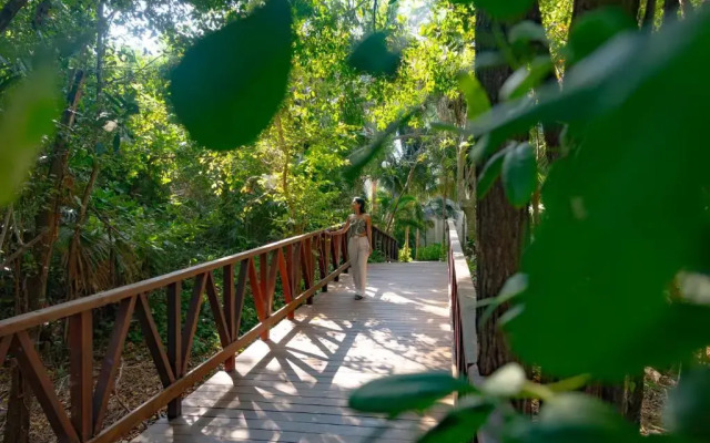 The Sens Riviera By Oasis