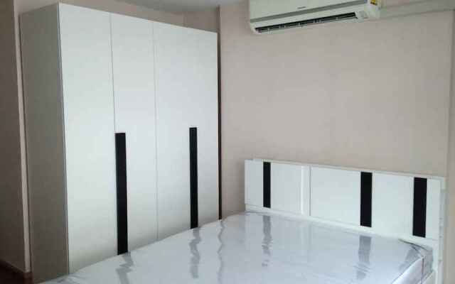 PLUM Condo Phaholyothin 89