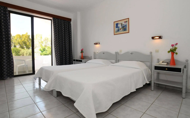 Hotel Tina Flora