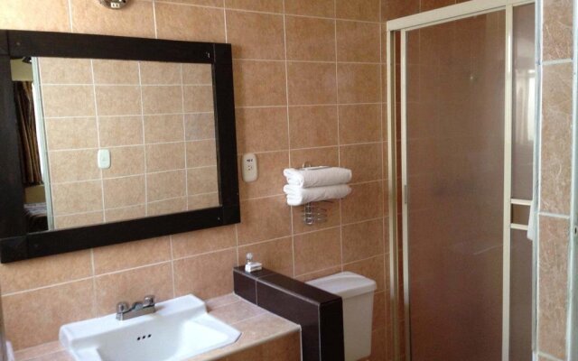 Hotel El Camino Real