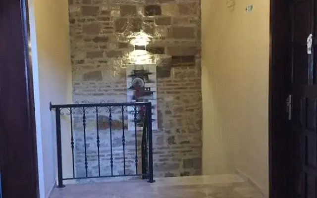 Hayat Alti Otel Ayvalik