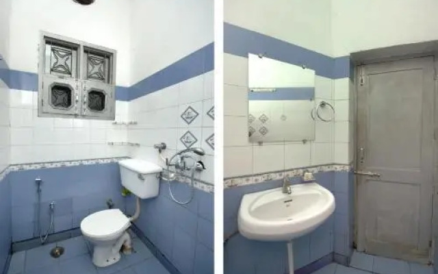 Kapoor Guest House by OYO Rooms