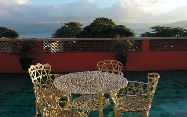 Hotel Juros