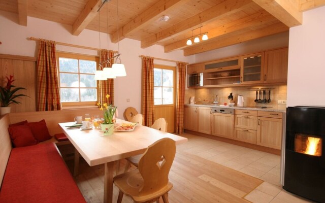 Comfy Chalet in Altaussee near Ski Area