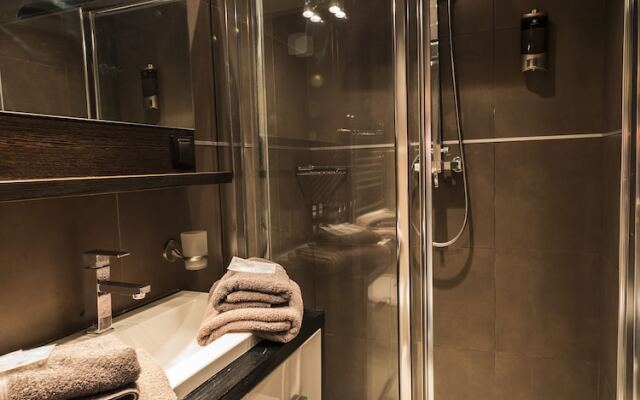 Suites Coronell d'En Vila