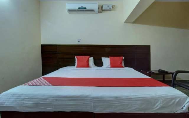 Sandhanam As Abode By OYO Rooms