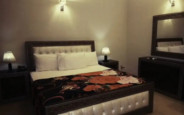 Royal Galaxy Guest House