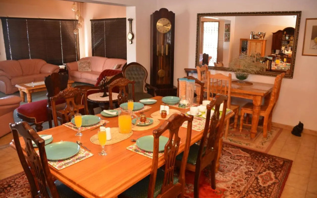 Blue Crane Guest House Bloemfontein