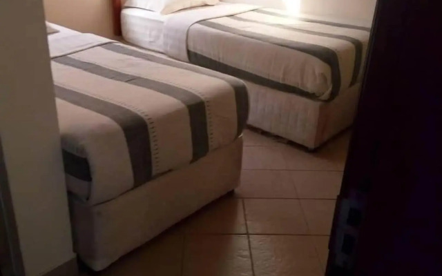 Rich Hotel