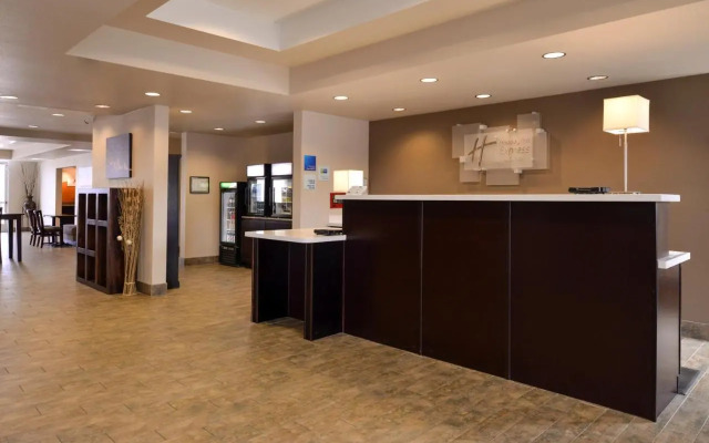Holiday Inn Express & Suites Williams