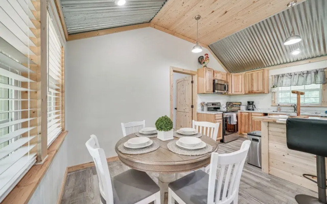 Secluded Broken Bow Cabin w/ Fishing Pond & Views!