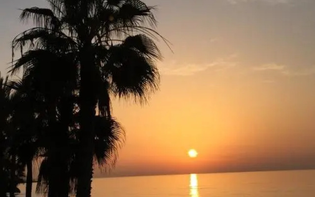 Loft on Marbella Promenade - Skol