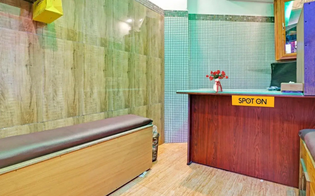 SPOT ON 807038 KKH Residency