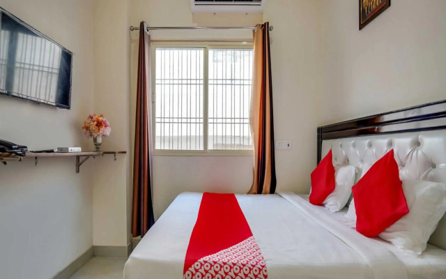 OYO Flagship 70056 Grand Inn Residency