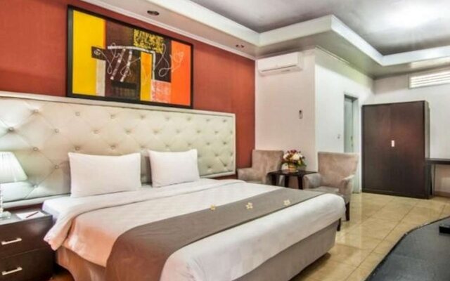 The Rizen Hotel