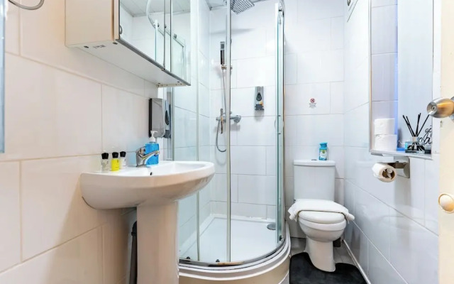 Sleeps6-freewifi-smarttv-netflix-familyfriendly