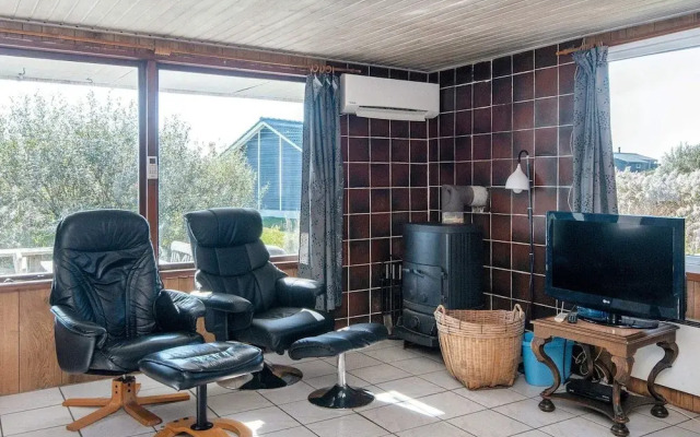 Vibrant Holiday Home in RÃ¸mÃ¸ near Sea