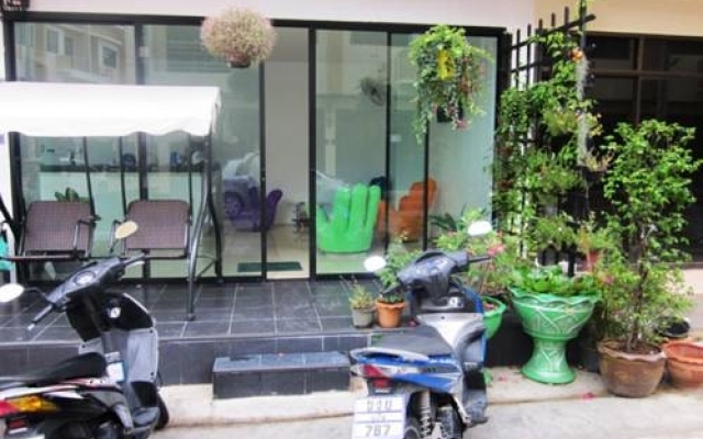 Meg Guesthouse