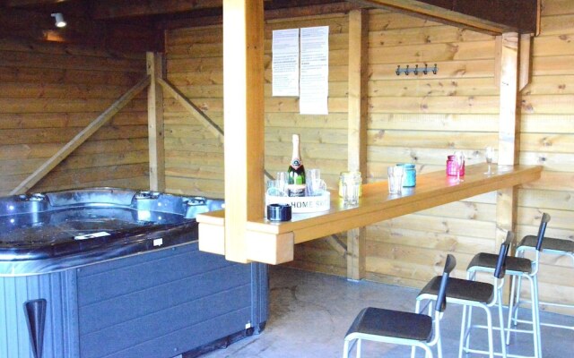 Lovely Holiday Home in Bastogne with Hot Tub
