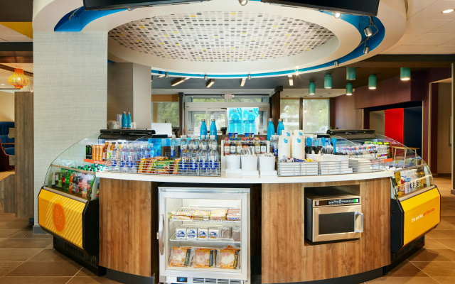 Tru by Hilton Charleston Airport