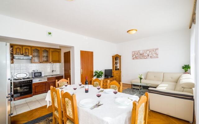 House Marija-with View to the sea and the Mountains