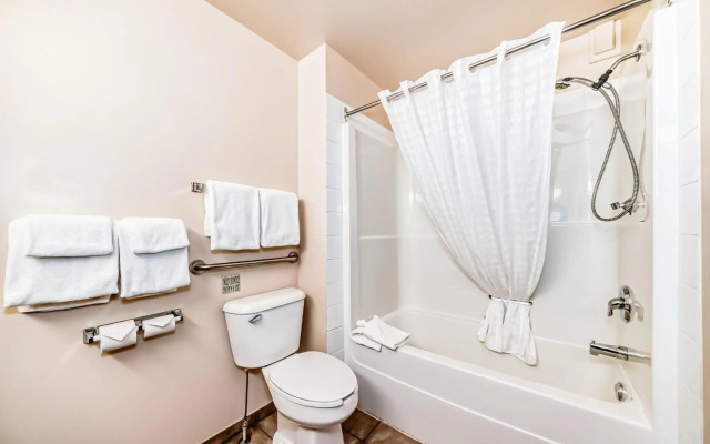 Best Western Grande Mountain Getaways & Hotel