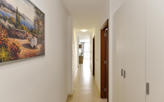 Modern and New Apartment in Arinaga Playa 2B